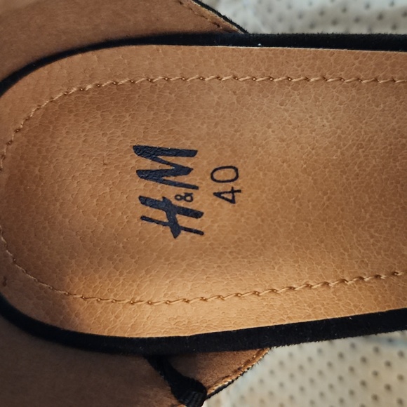 Peep Toe Heels - Picture 6 of 7